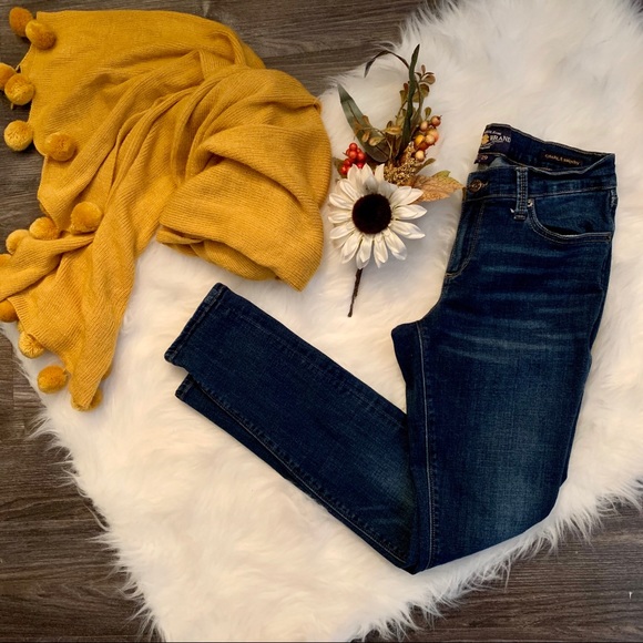 Lucky Brand Denim - EUC Lucky Brand dark wash charlie skinny jeans